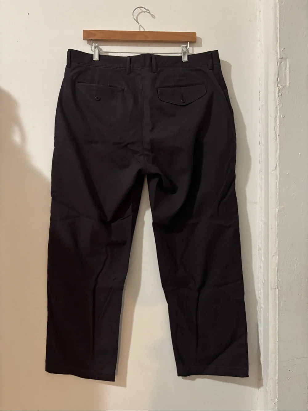 J Crew Men’s Classic Chino in Charcoal Size 36x32